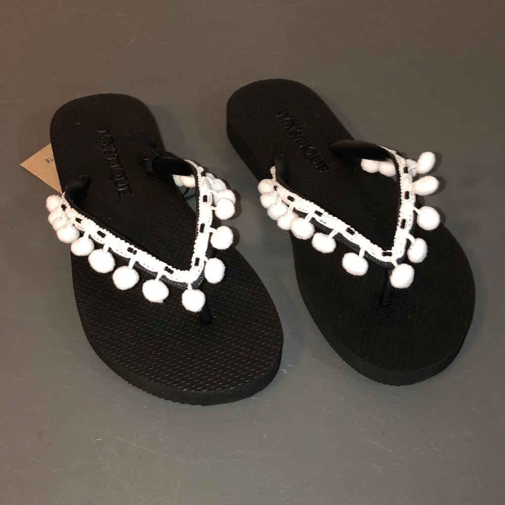 Mystique sandals / flip flops 👡